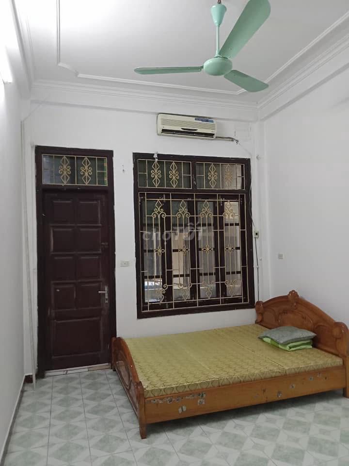 It's the owner of the Phan Văn Trường Street rented it.