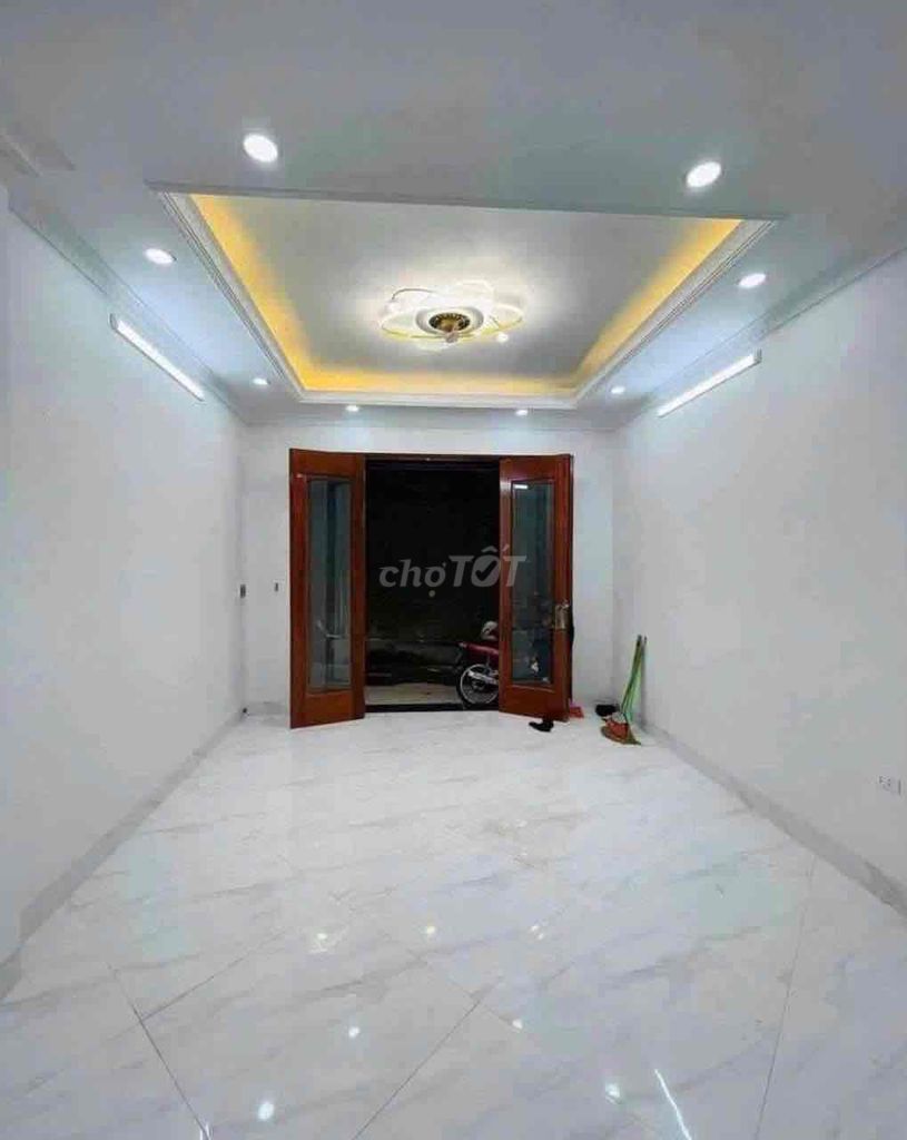 Trương Định City square. 43 m2 x4 T. It's open.