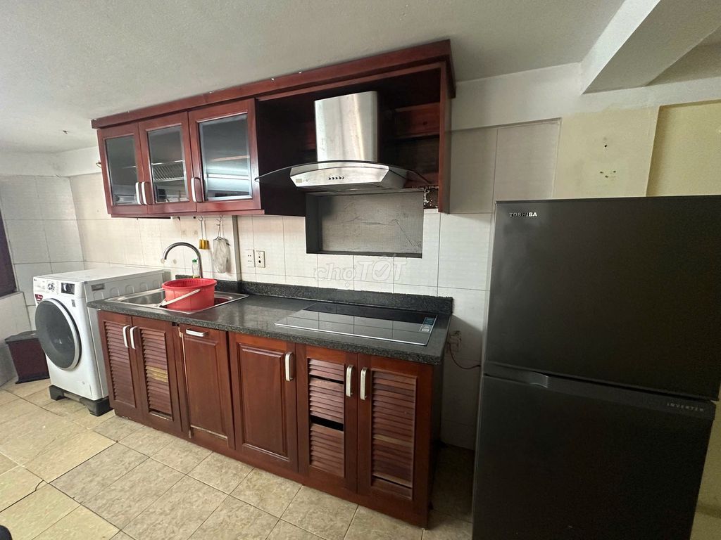 Rent the original house for long-term housing