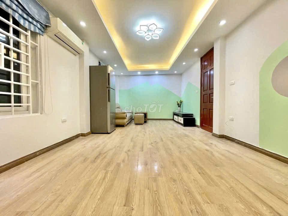 Rent a five-size Hoàng Mai, full interior, 12.8 million.