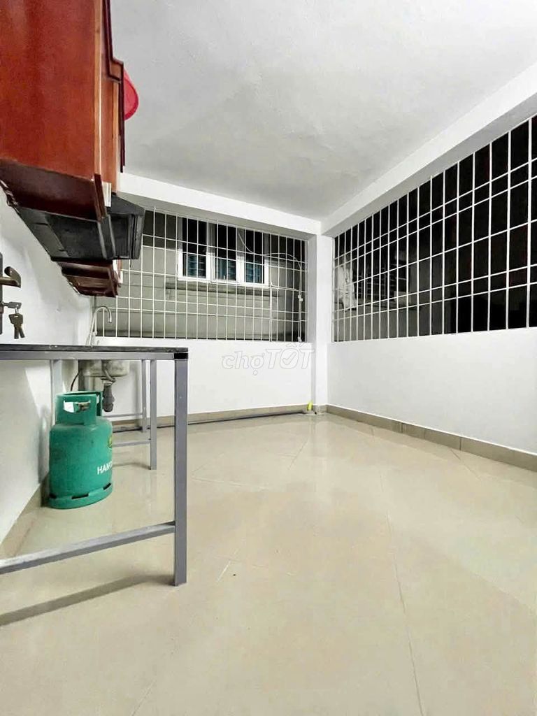 Rent a five-size Hoàng Mai, full interior, 12.8 million.