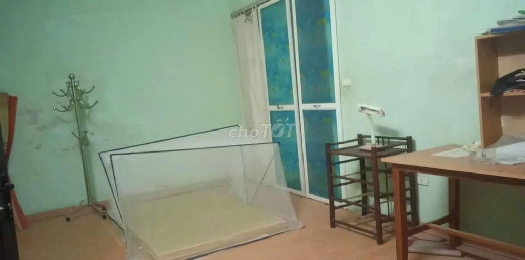 Rent a 50-metre, 4-story, 7 bedroom, Đống Đa, 14 million a month.