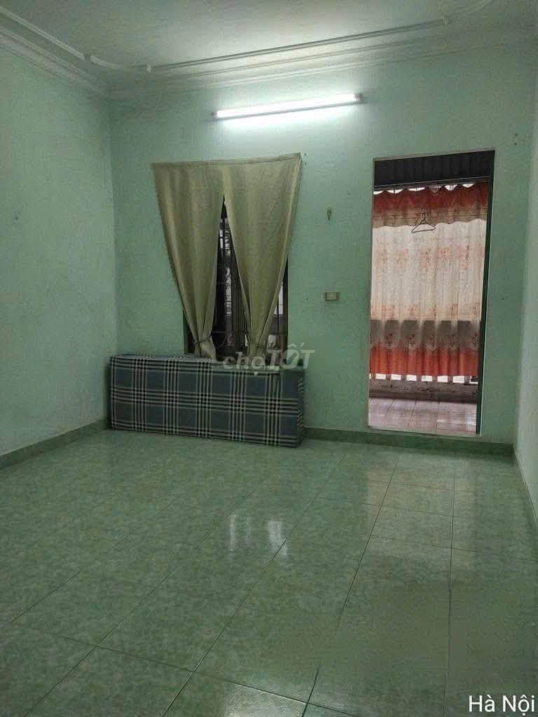 Rent a 30 m2 x 3 floors, 2 bedrooms, Ngọc Hà, Ba Đình