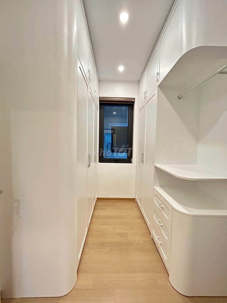 We'll rent Blue PG- Ocean Park 2, 5 floors, full gear.