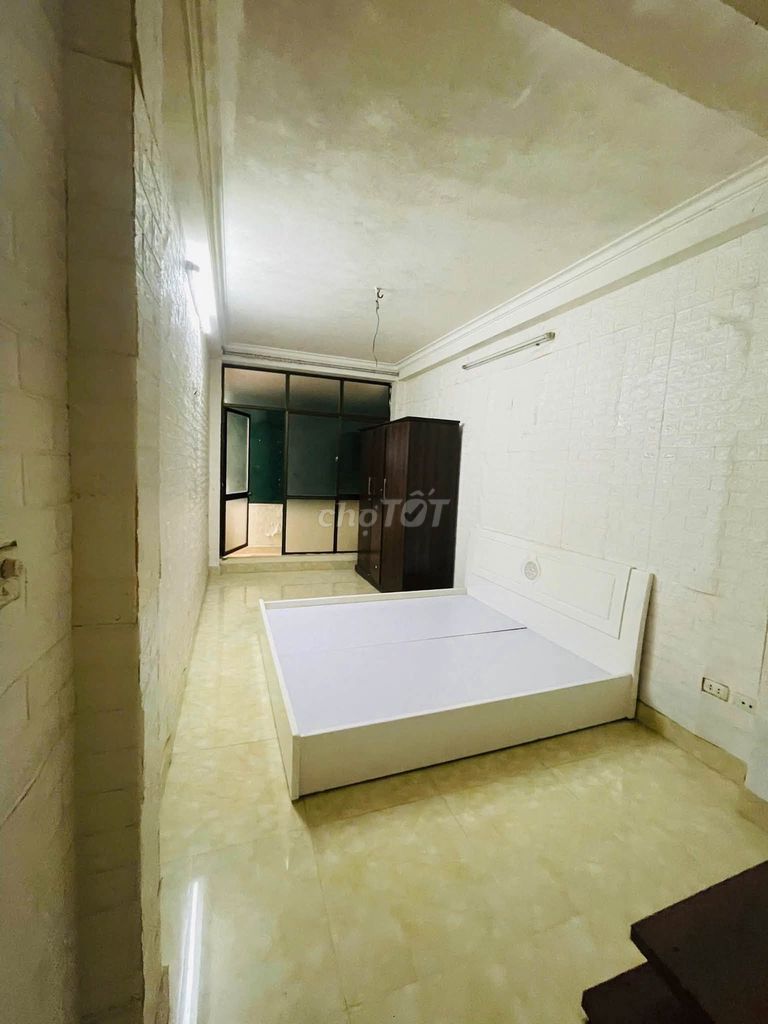 Rent an entire 136 Vọng, hbt, 35 m2 x 4 floors