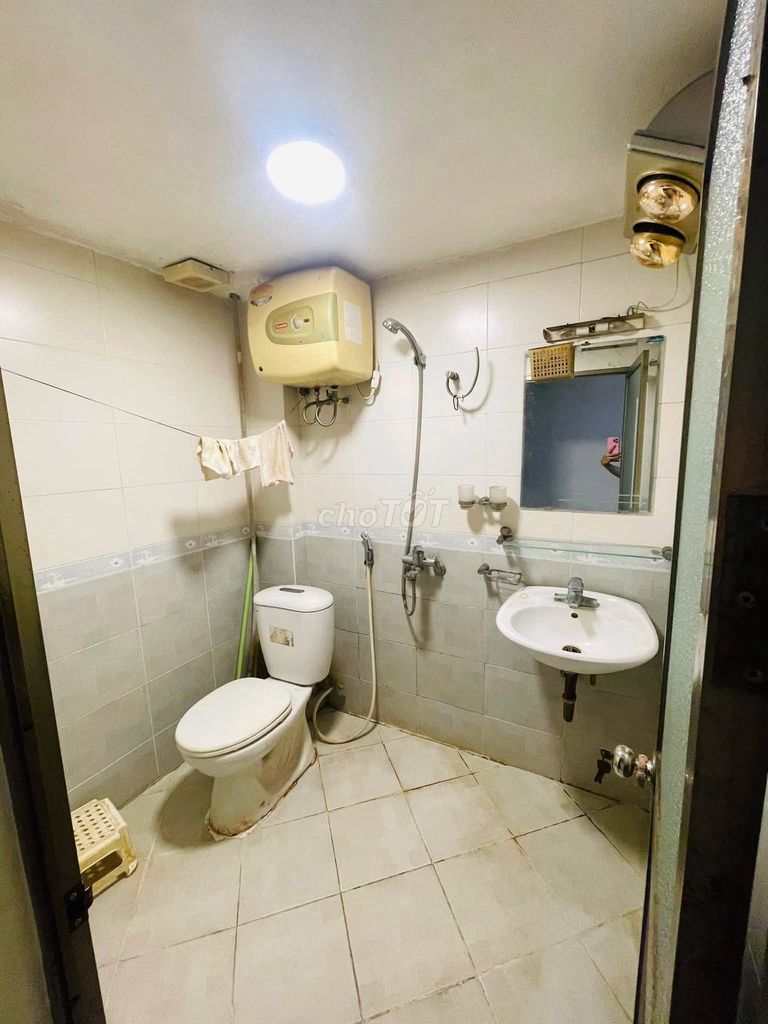Rent an entire 136 Vọng, hbt, 35 m2 x 4 floors