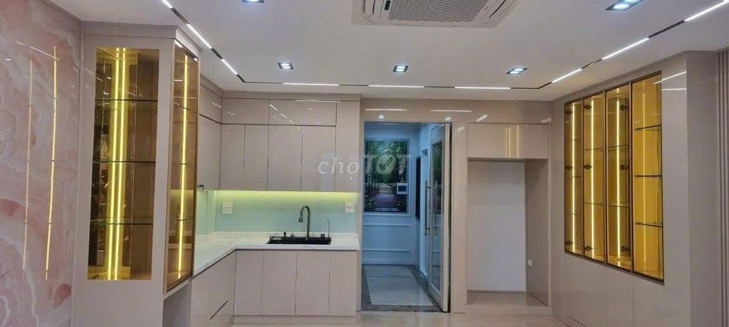 Rent the entire apartment to the alley 3 Phạm Tuấn Tài, Cầu Giấy