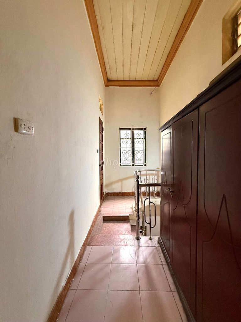 Rent the entire IX Đội Cấn street, Ba Đình, 90 meters2, 10 million a month.