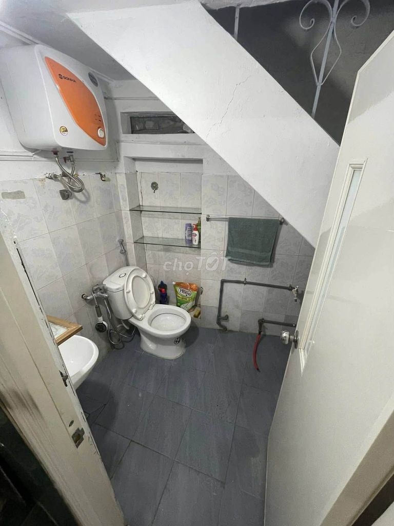 Rent the original two-story apartment, 60 meters, CWC, Ba Đình