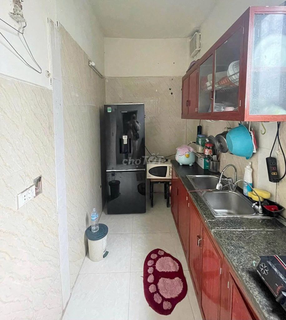 Rent 32 m2 + attic, Hoàng Hoa Thám, Ba Đình