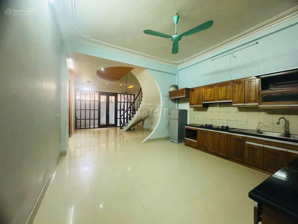 Ngõ 68 Cầu Giấy, 65 m2 x 5 floors, garage car, 25 million