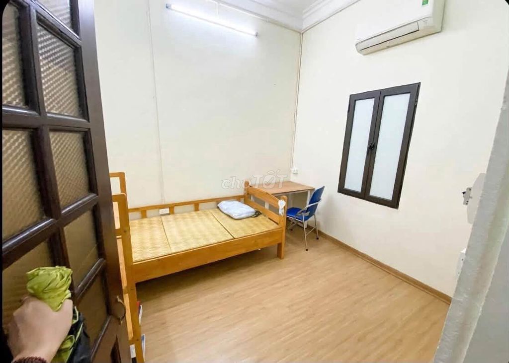 Rent a three-story European house, Tây Hồ, 50 meters per m/320.