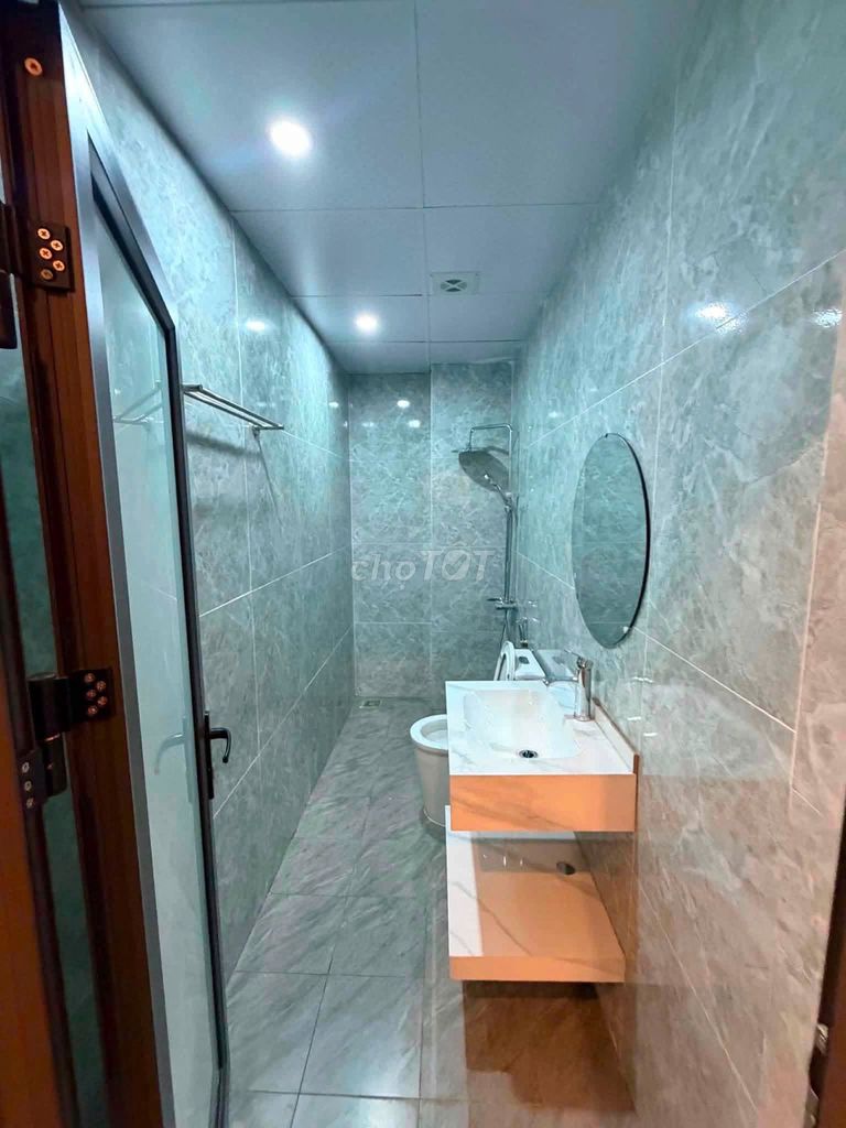 Rent the original house 35 meters x 5 floors plus tum, with elevators, Hoàn Kiếm