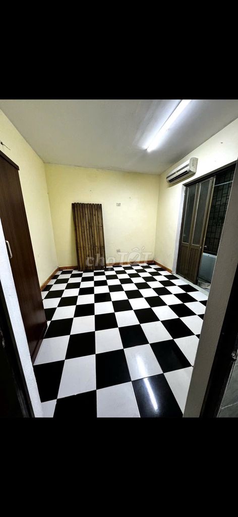Rent his own apartment 20 meters x 3 floors, 2 bedrooms, 3 toilets, 7 million