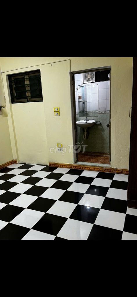 Rent his own apartment 20 meters x 3 floors, 2 bedrooms, 3 toilets, 7 million