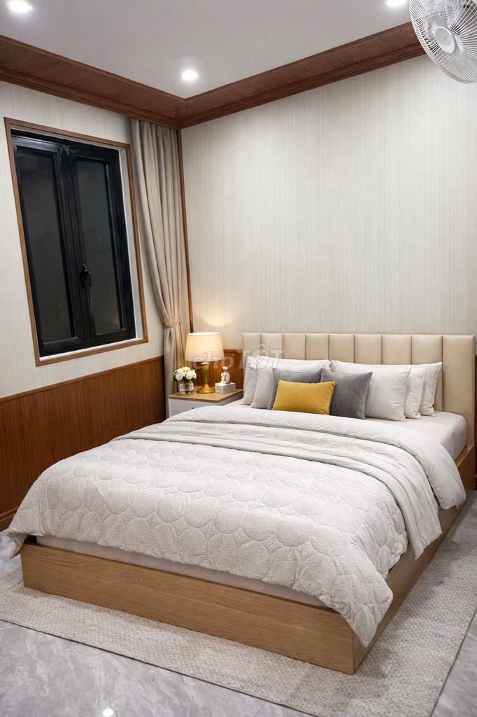 Rent the original 5th floor-- Thời Đại 3.