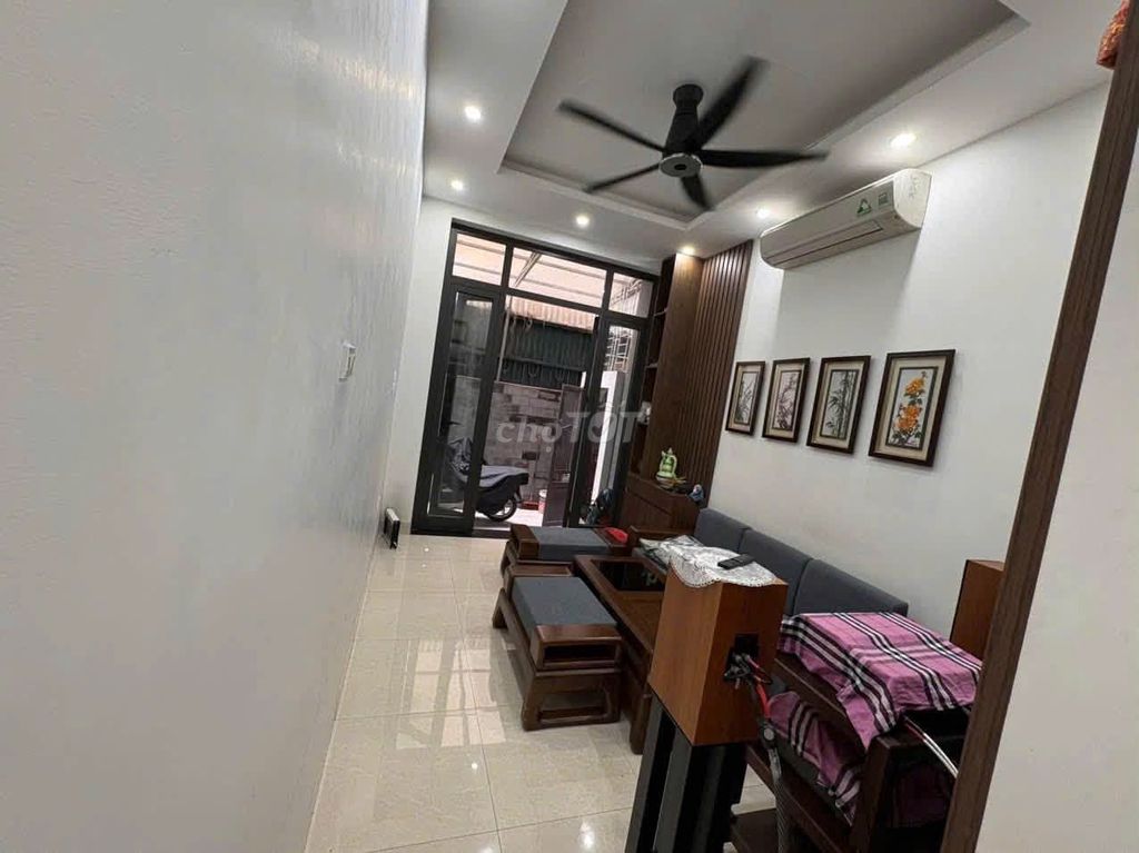 Yên Phụ square house, Tây Hồ, parking car, private yard, beautiful new home.