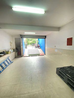 Rent a Lê Thị Riêng-thirty-thirty-three-story, area 5-020, 7 bedrooms, 6 toilets.