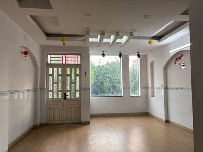 Rent a Lê Thị Riêng-thirty-thirty-three-story, area 5-020, 7 bedrooms, 6 toilets.