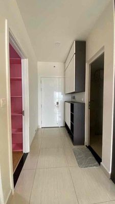 Rent the apartment. Two bedrooms. Two full toilets.