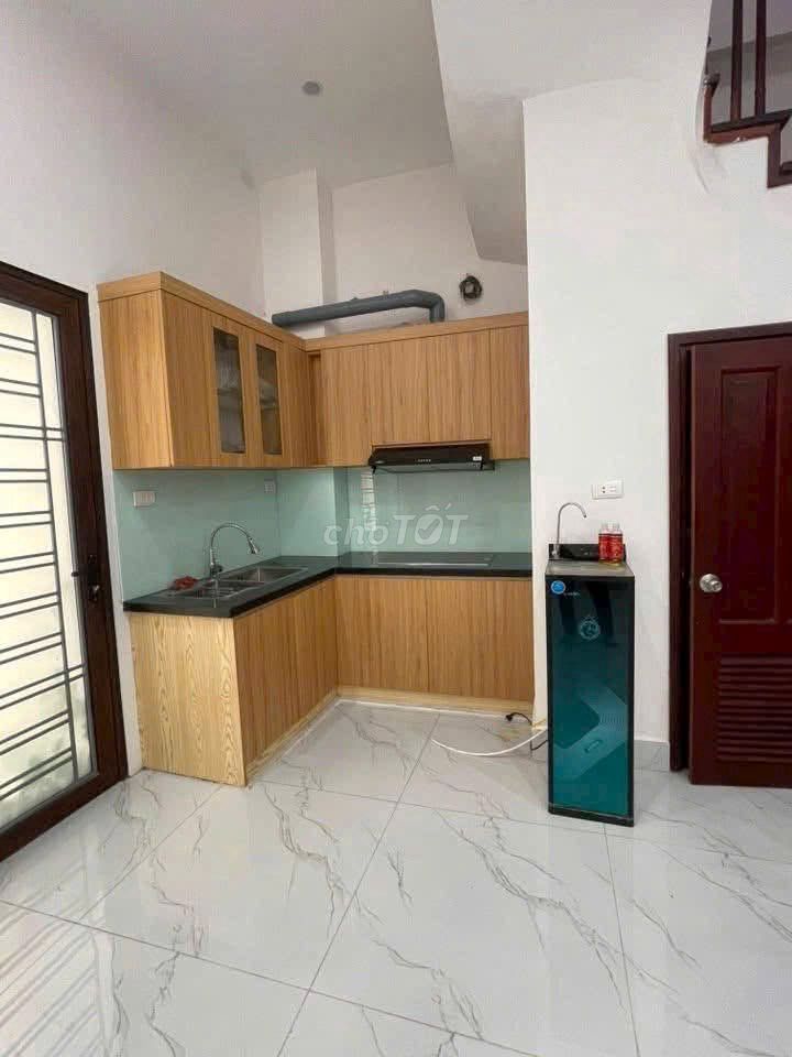 Rent An Dương Vương, Tây Hồ, 80 meters x 3/3 floors, 4 bedrooms