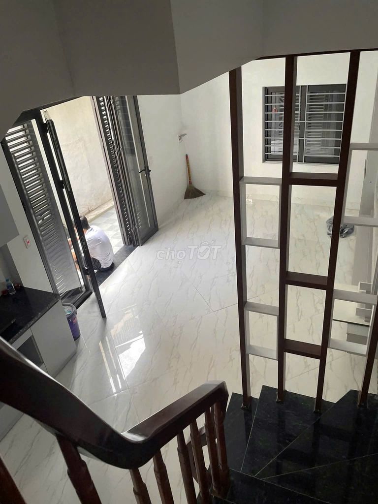 Rent a house at Ngọc Trục, Đại Mỗ 30 m2 5 new floors at 11 million ath.