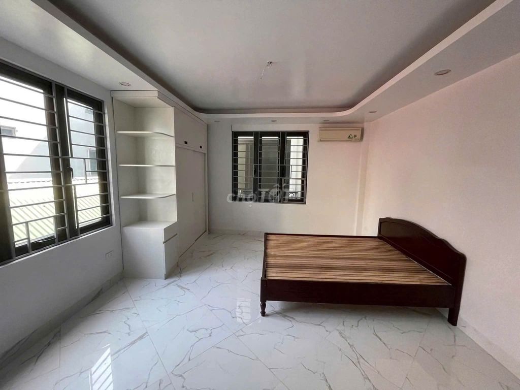Rent a house at Ngọc Trục, Đại Mỗ 30 m2 5 new floors at 11 million ath.