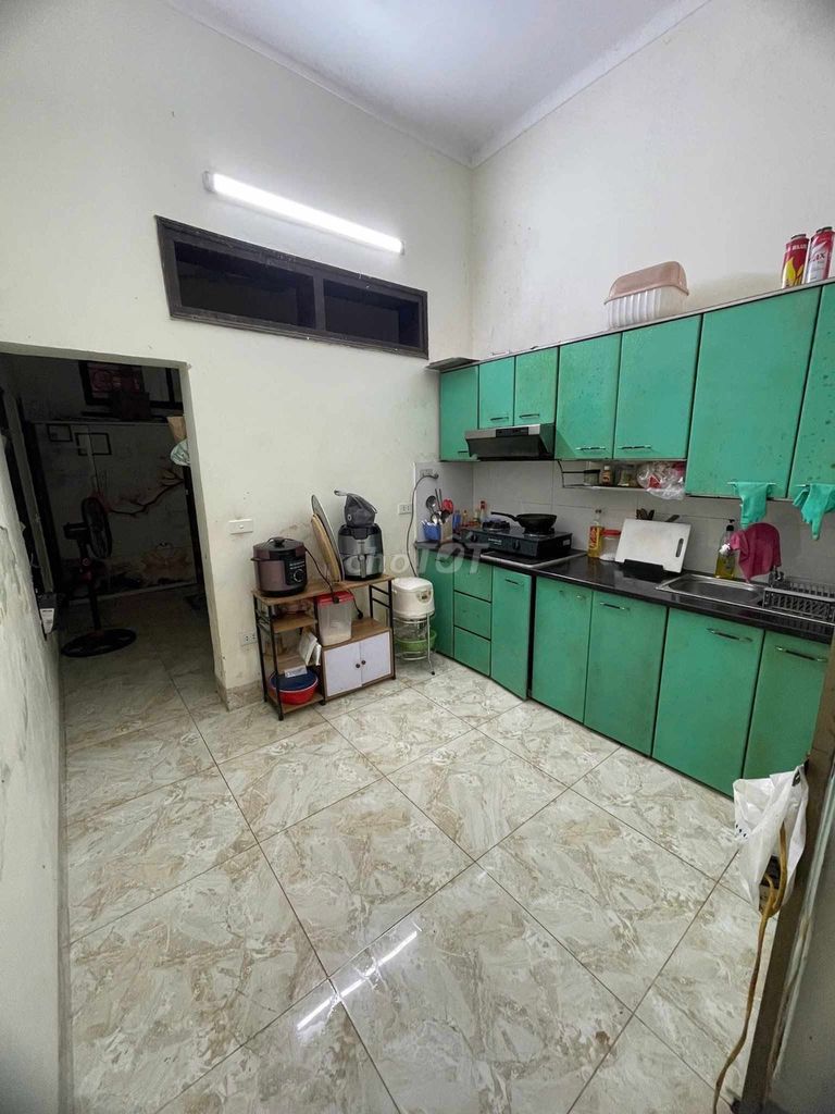 Rent 60 meters, 2.5 floors, 4 bedrooms near the New Chun Market
