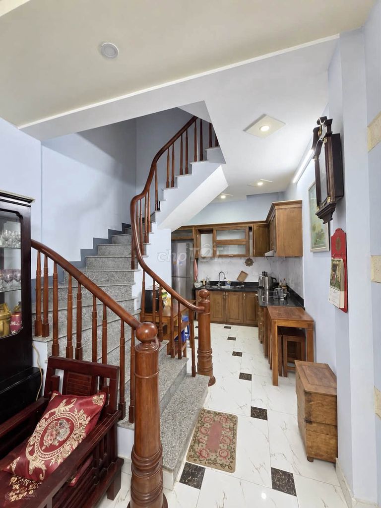 Rent Ngõ 199 Hồ Tùng Mậu, Nam Từ Liêm, Hanoi - 11 million
