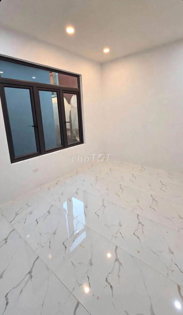 Rent a new house for Europeans, Tây Hồ, 3 bedrooms.