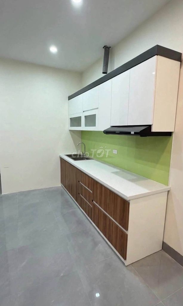 Rent a new house for Europeans, Tây Hồ, 3 bedrooms.