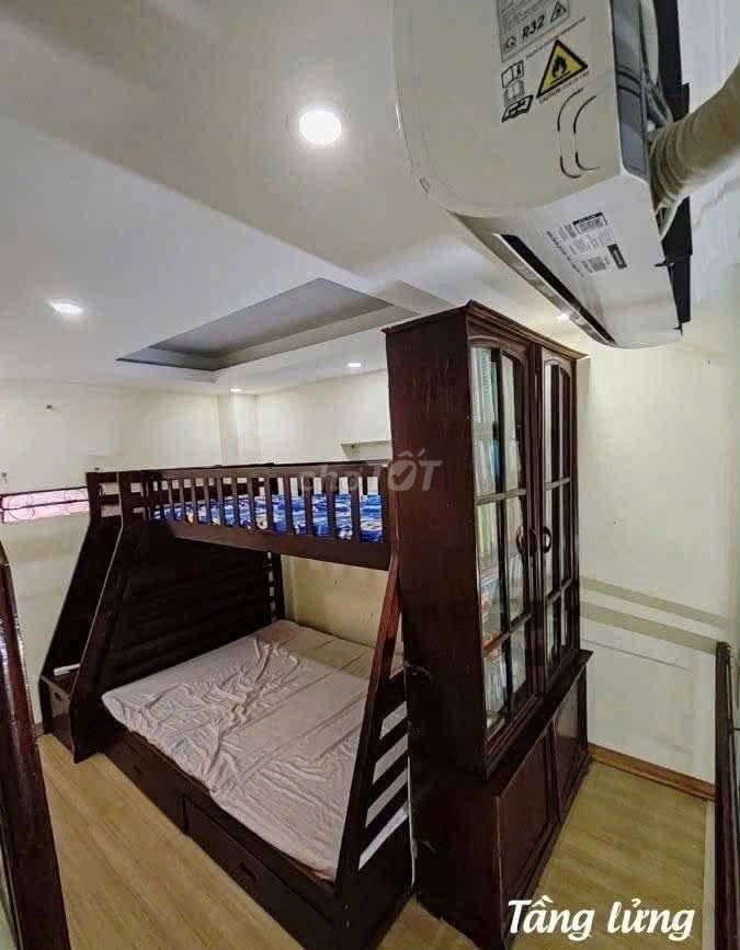 Rent the original Leaque place, Hai Bà Trưng, 8 million a month