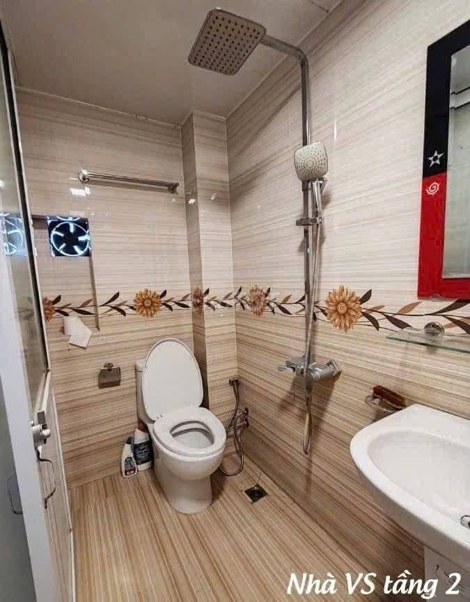 Rent the original Leaque place, Hai Bà Trưng, 8 million a month