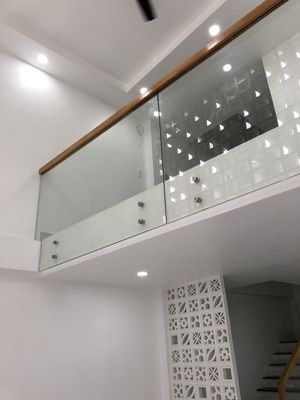 27 million-four floors, 5 sleeping, 3 beautiful toilets downtown.