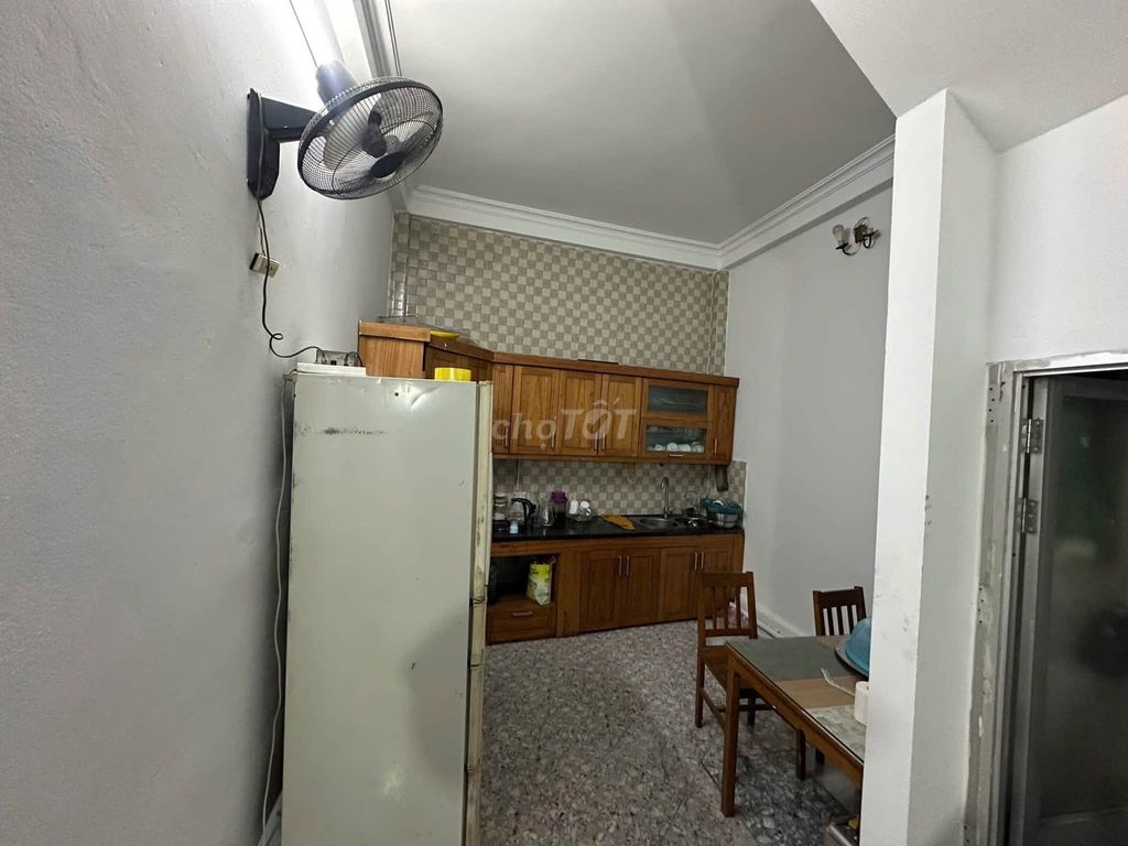 Renting 4th house to sleep full clothes at Tựu Liệt