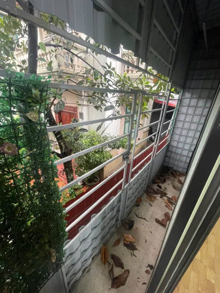 Rent his own apartment 20 meters near 1 Vĩnh Hưng level