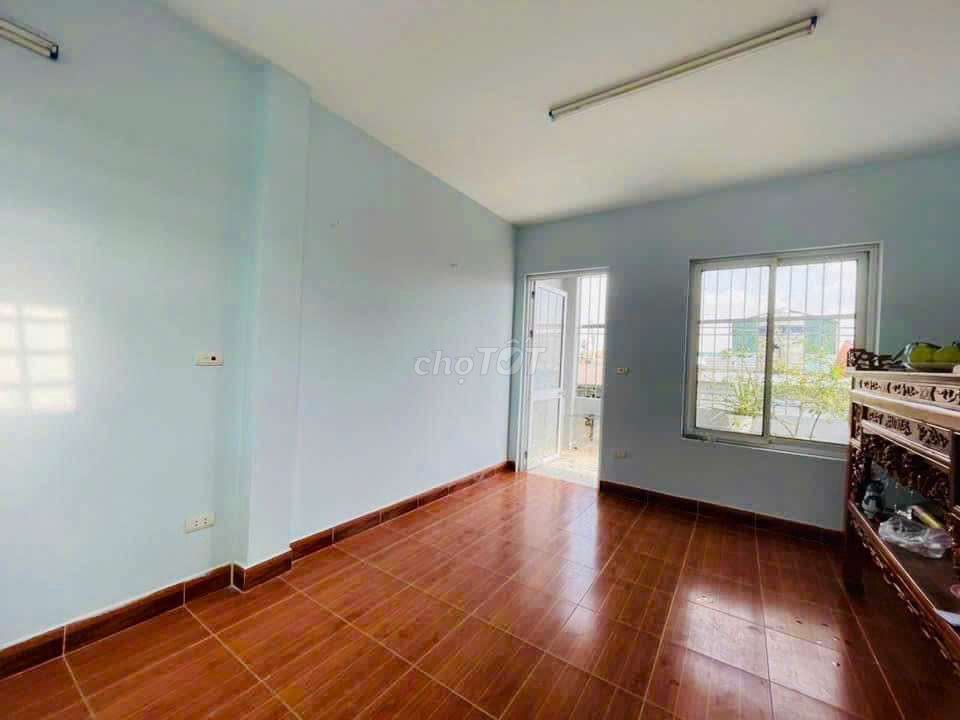Rent his own house five stories at đại từ-talk.