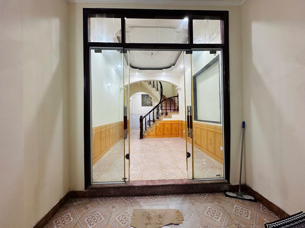 Rent apartment building, four stories flat-- Route 77 Bằng Liệt, chimp, chimp.