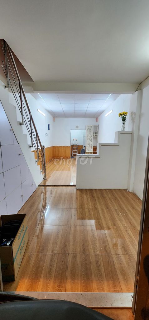 Rent his own house at Ottawa 199 Lò Đúc, 70 meters, two bedrooms, two toilets, long-term rent.