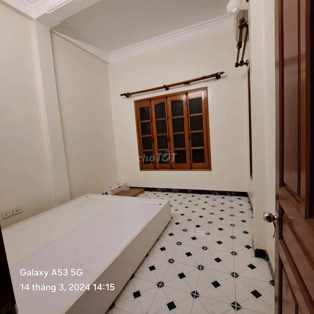 rent Lý Thái Tổ 50 m2 x4 T 4 N