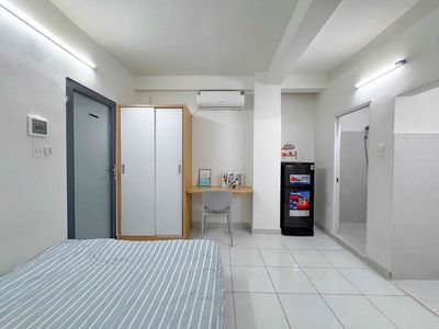The apartment is a full bedroom with a front-line on Phan Huy Thực.