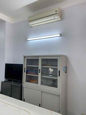 Rent a Nguyễn Biểu cash house, crash, 4 x 18, have a parking yard