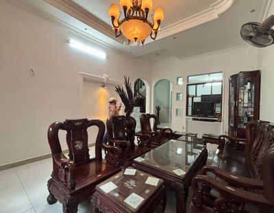 Rent for the 138 m.2k.k.e. Hiệp Bình Chánh Thủ Đức 25 million.