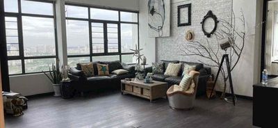 Rent the Phú Hoàng Anh penthouse, nice house.