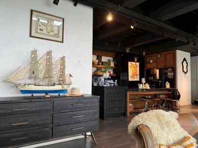 Rent the Phú Hoàng Anh penthouse, nice house.