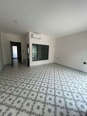 Rent 5 X22 - near the lead market - price: 22 million refrigerators