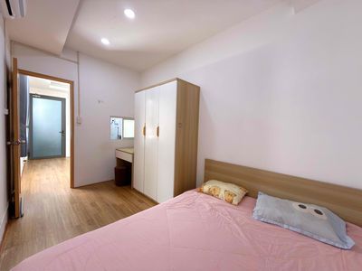 I'm empty. Two bedrooms. 75 M2 FUI.