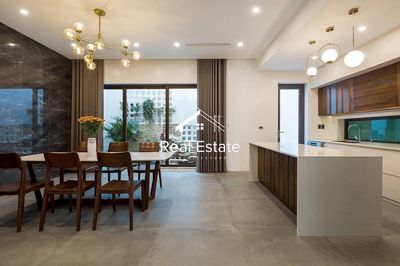 For renting Lam Sơn, 1802 2, Q.Z.zz0, area: 12 x 20 meters, 1 ground 2 floors