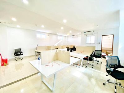 Let's rent Trường Sơn, 1893 4, Q.Z.zz1, area: 7 x 20 meters, 1 ground 3 floors