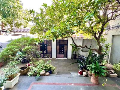The garden house is right near the square line.